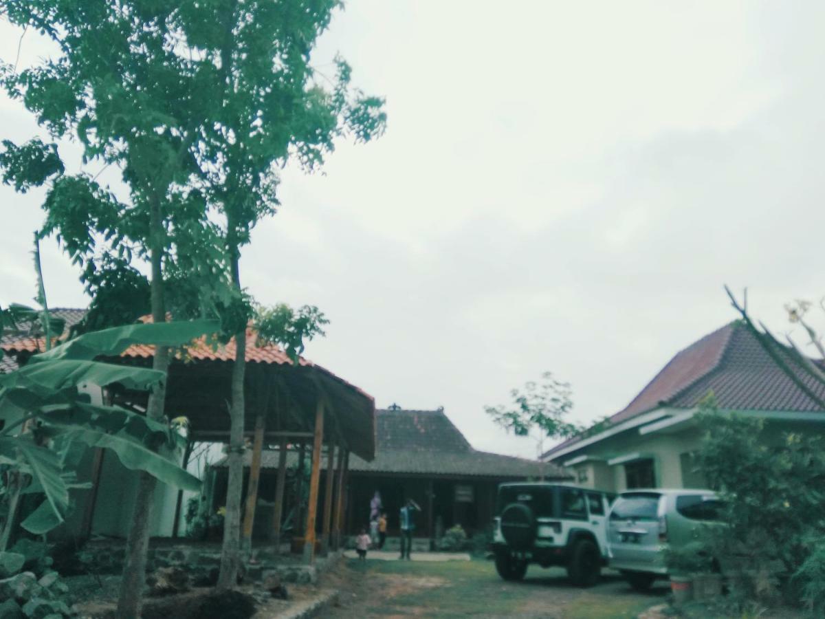 Rumah Limas Yogyakarta Exterior photo